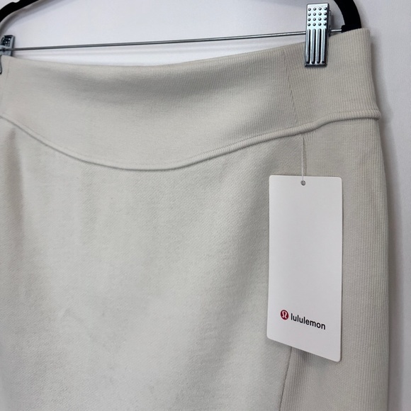 Lululemon Scuba High-Rise Mini Skirt Grey - Picture 7 of 8